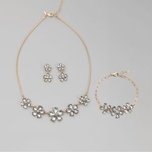 Elegant Gold and Silver Floral Jewelry Set